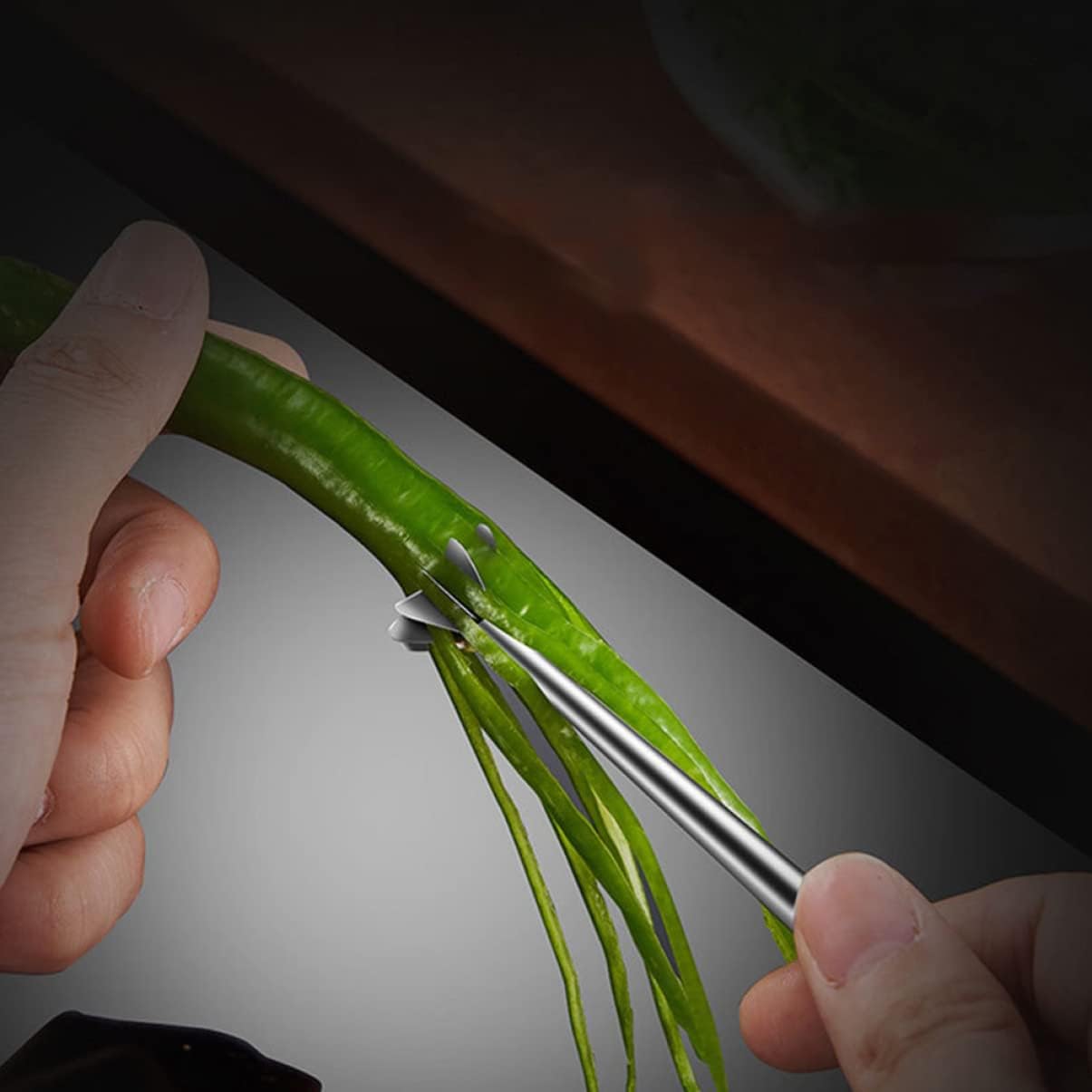 BloomBlade™ | Zinc alloy plum blossom onion slicer