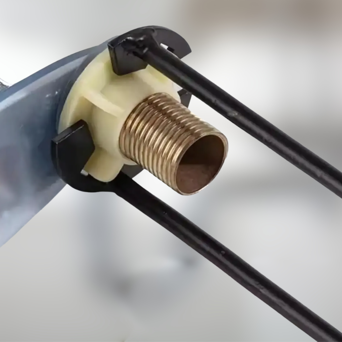 TwistReach™ | The Go-To Tool for Tight Spaces!