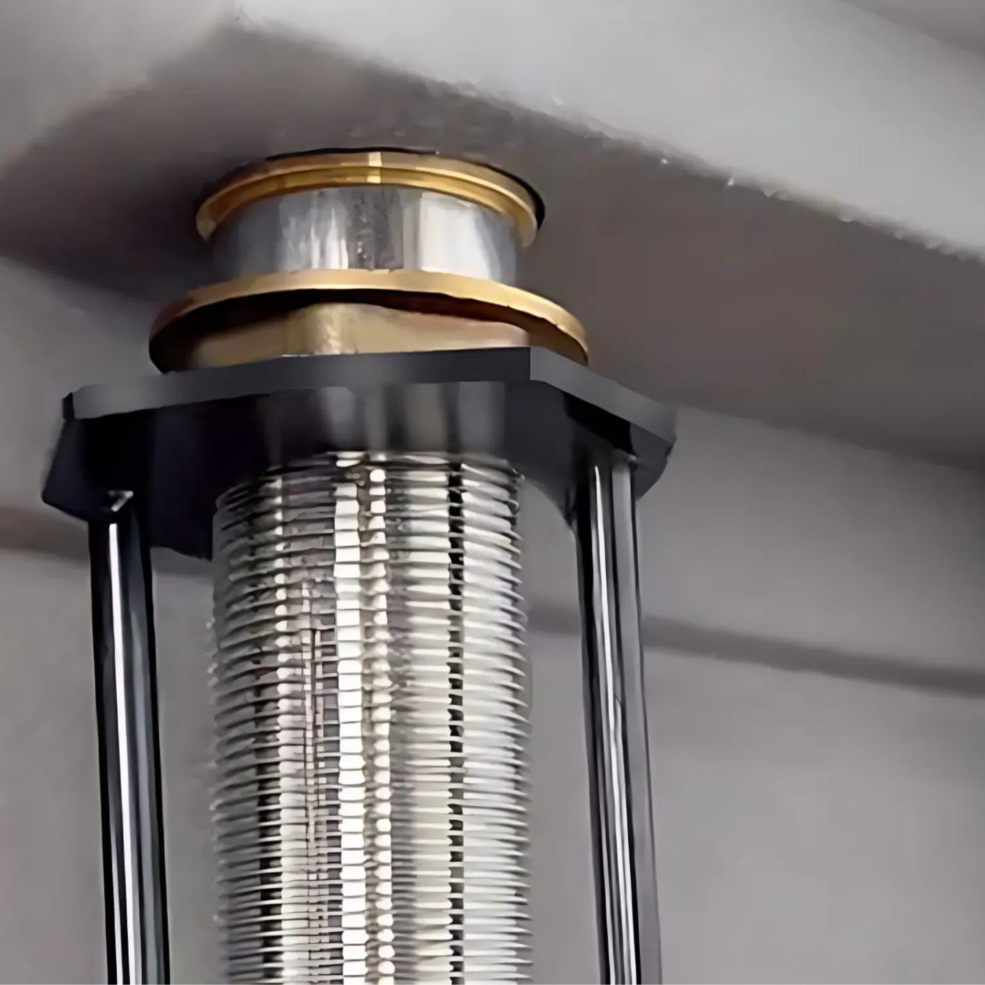 TwistReach™ | The Go-To Tool for Tight Spaces!