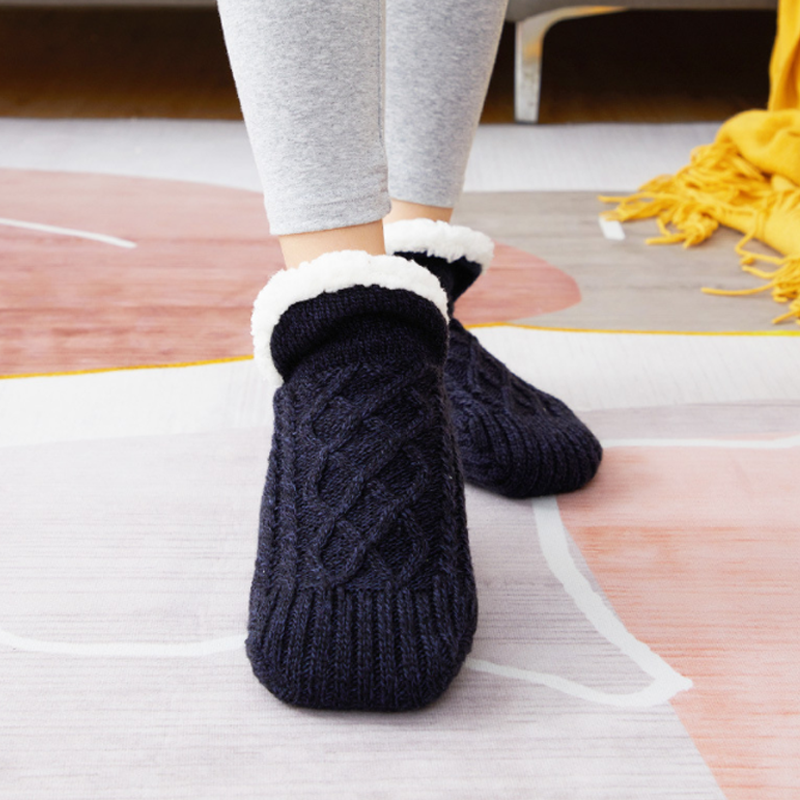 50% DISCOUNT | CozyFeet™ | Luxurious, warming slipper socks that hug your feet