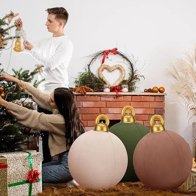 LumiGlobe™ | Large inflatable Christmas baubles — Stylish and surprising decoration idea