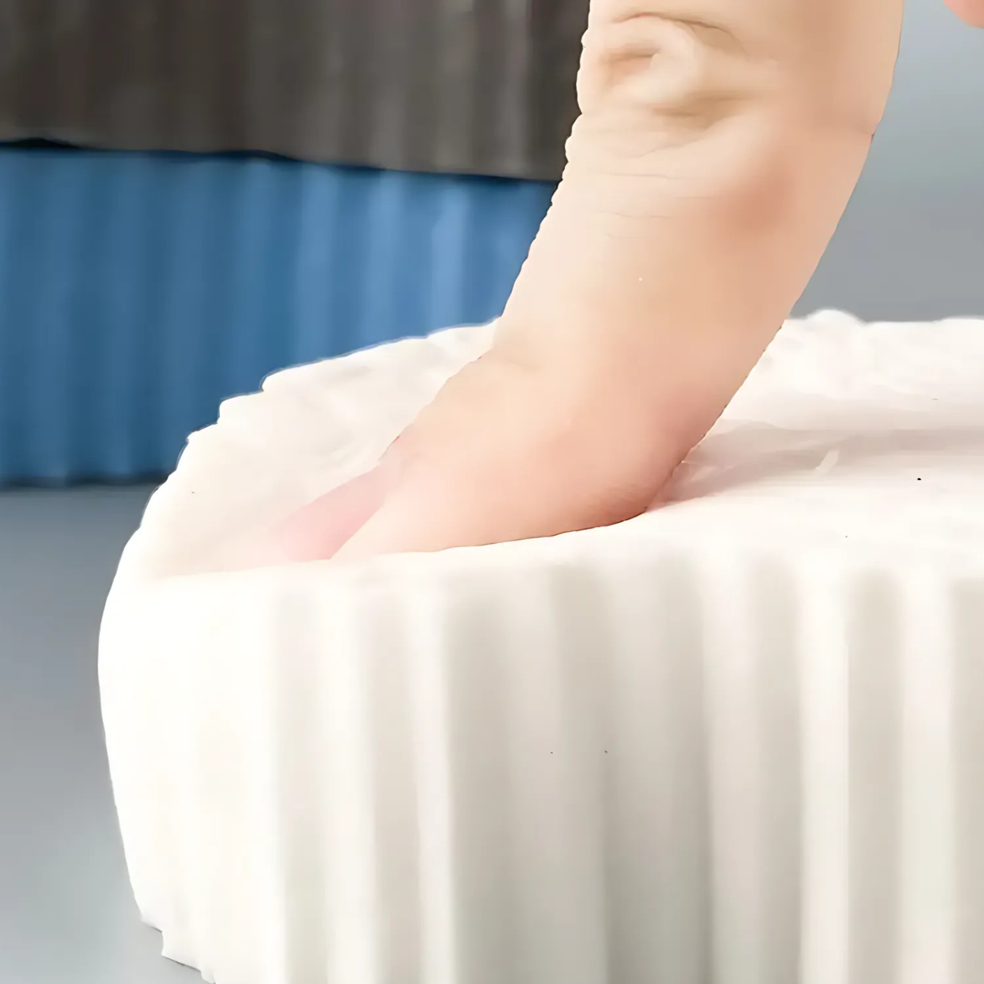 1+1 FREE | GlowScrub™ | Radiant skin in minutes – completely chemical-free