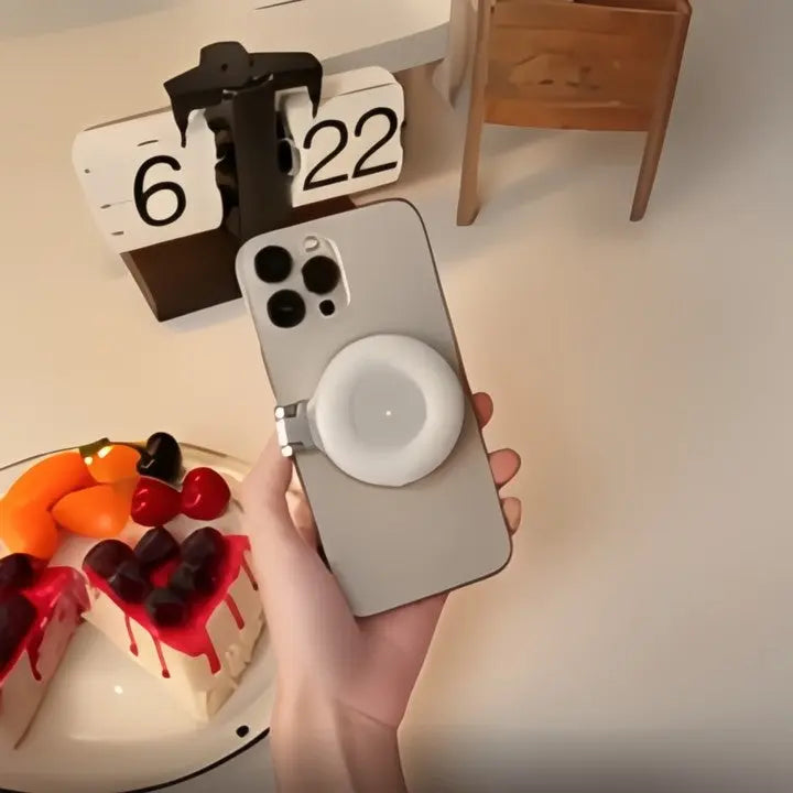 LumiMirror™ | Take flawless selfies anywhere: Portable clip-on ring light for beautiful photos