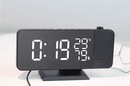 Astronatic™ | LED projection alarm clock – digital with ceiling projection, FM radio, temperature display, and USB port